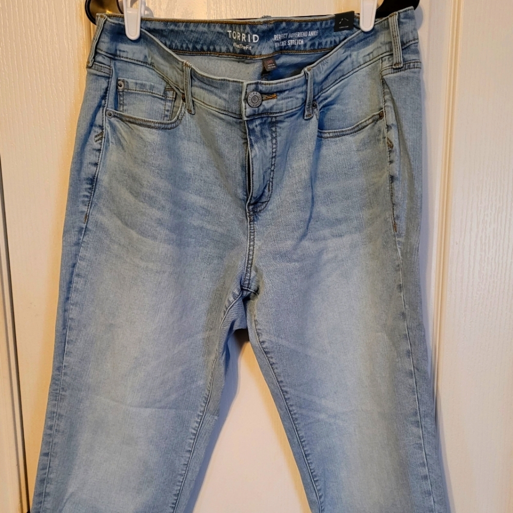 Torrid Perfect Boyfriend Ankle Vintage Stretch Jeans 16S